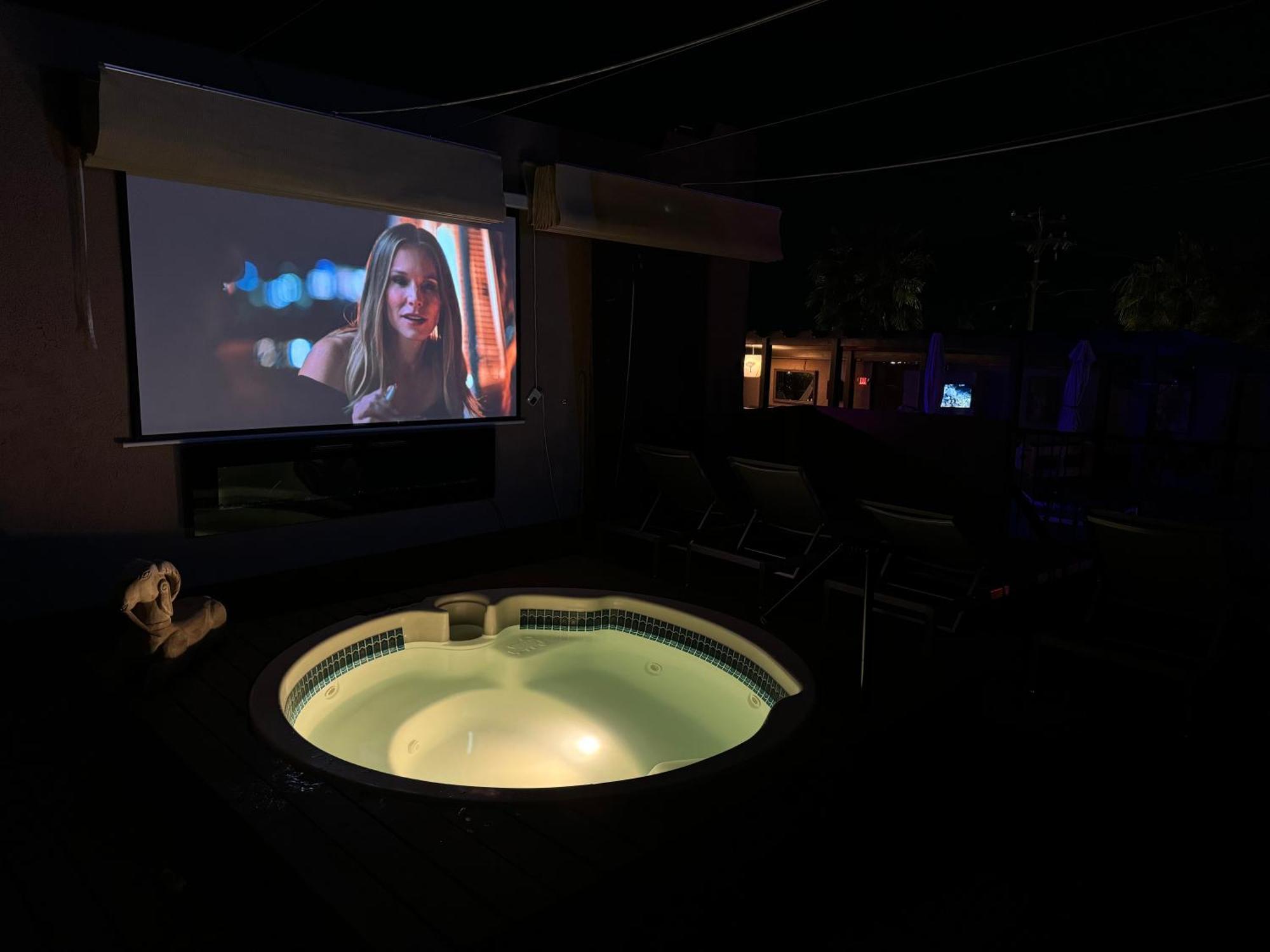 Mi Kasa Hot Springs 420,adults Only, Clothing Optional