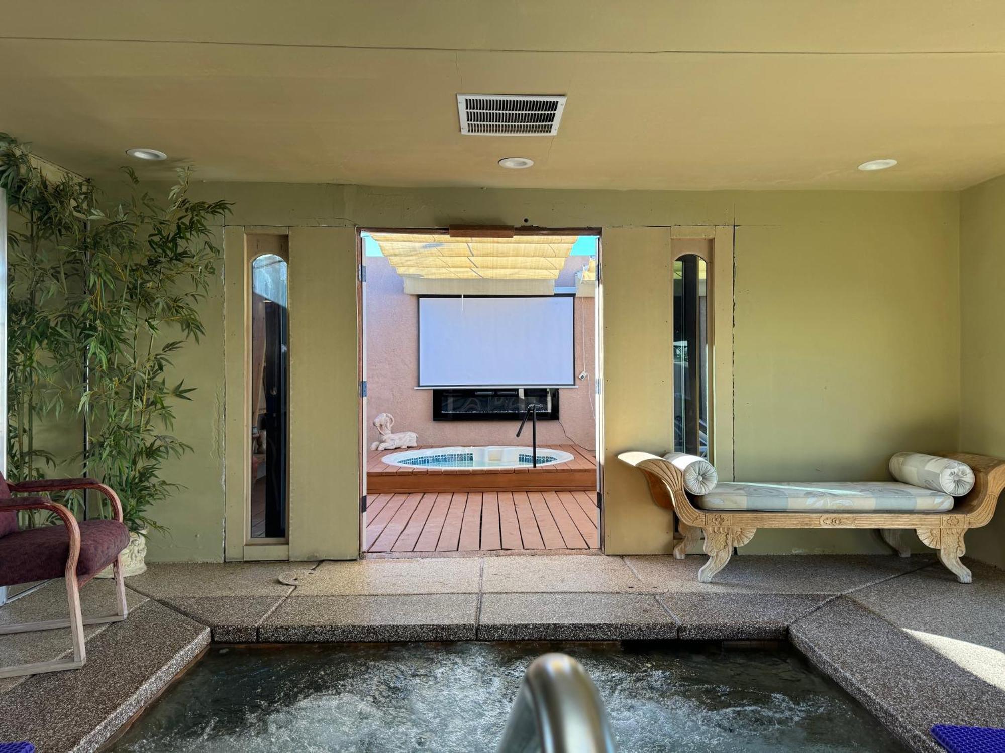 Hotel Mi Kasa Hot Springs 420,adults Only, Clothing Optional Desert Hot Springs